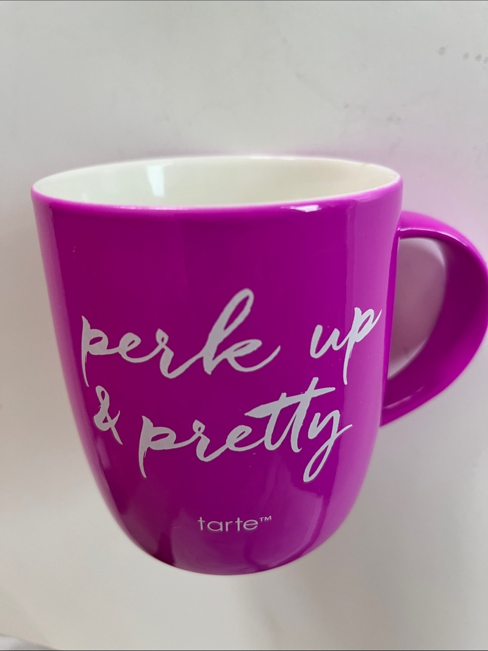 Perk up Pretty NEW Tarte cosmetics coffee mug bright fuscia pink glossy white